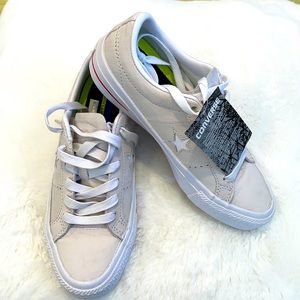 NWT, Converse Cons Low Rise Tennis Shoe, Sz 6